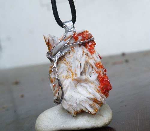 Ester... (baryt, vanadinit) 