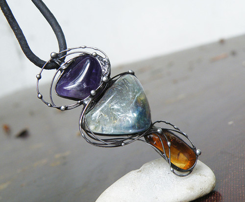 Vědomí...(křišťál aqua aura, citrín, ametyst)