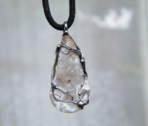 Sněžný...(peříčkový achát)