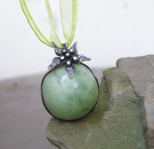 Zelená kulička...(serpentin) 