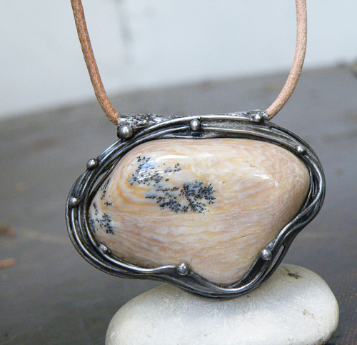 Krajina ticha...(dřevitý opál) oboustranný 