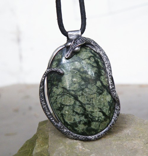 Hadí strážce...(serpentin)