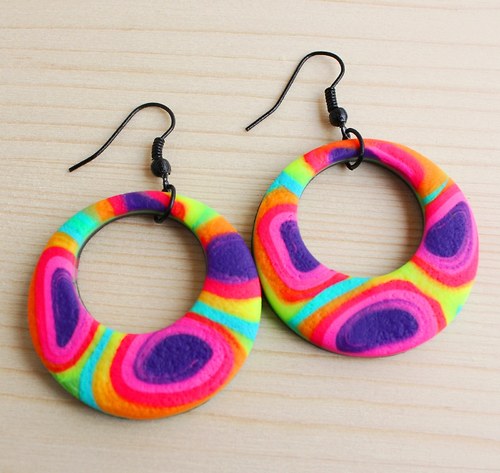 vzorované náušnice