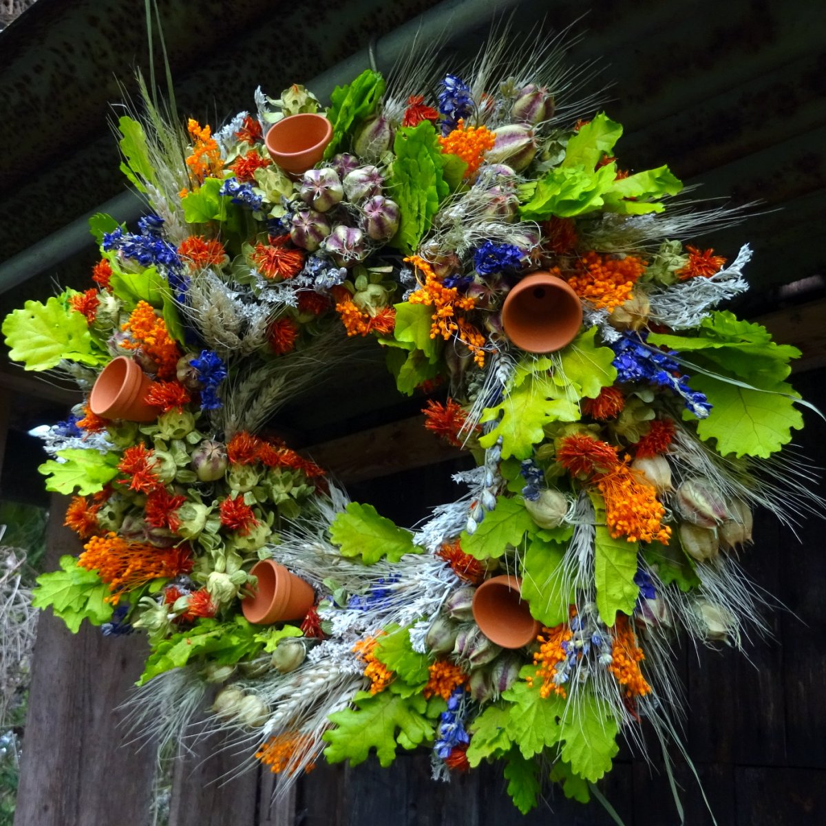 Věnec - S květináčky