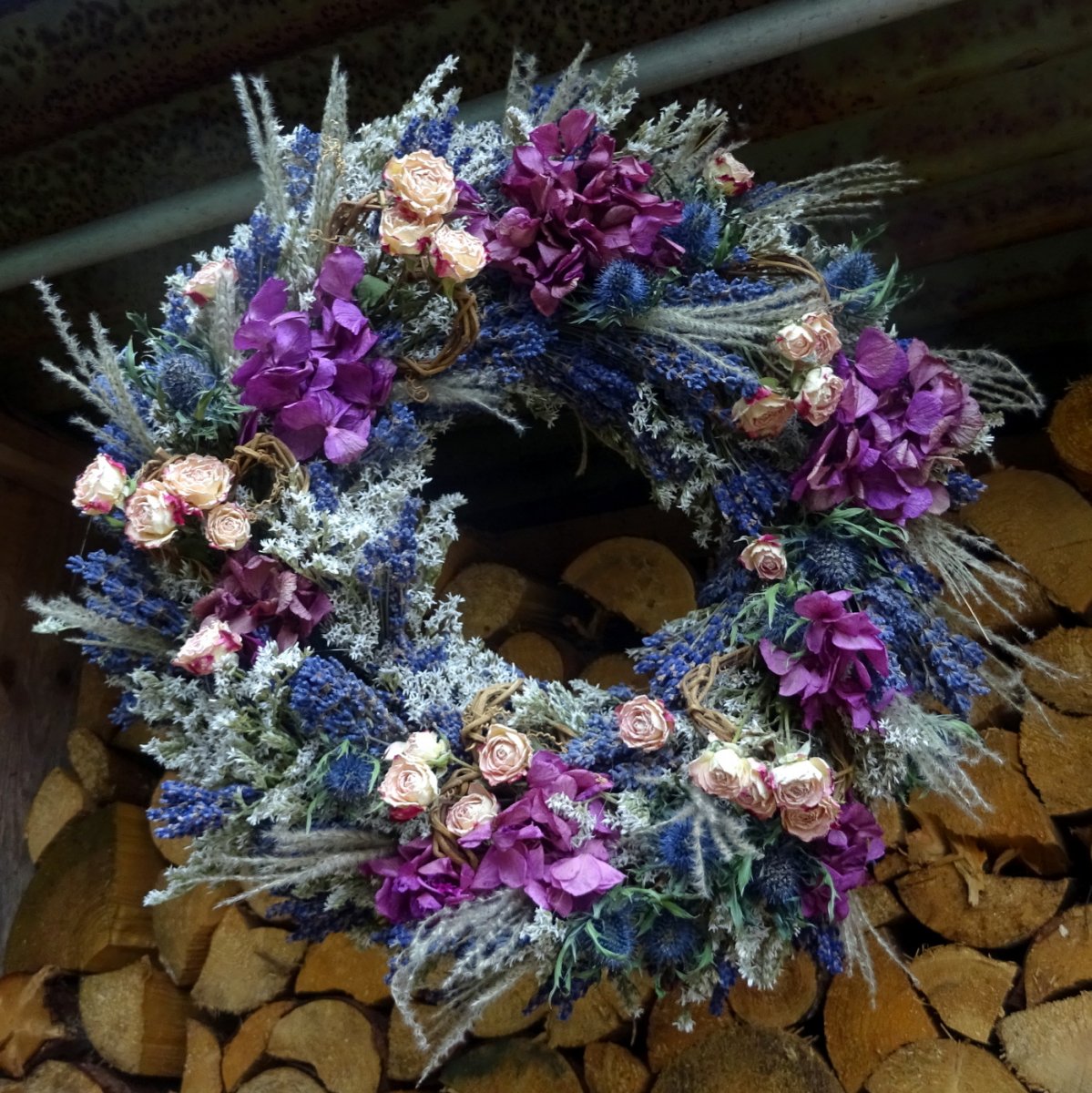 Věnec - Přírodní, romantický...