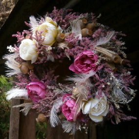 Věnec - Pivoňkový 3