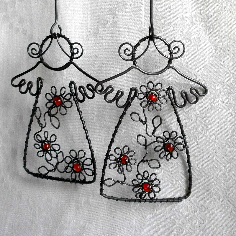 Drátovaná andělka-závěs