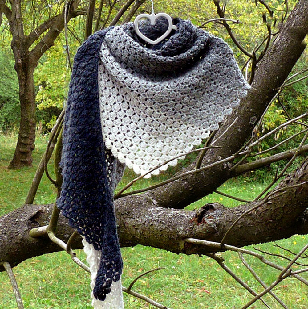 Háčkovaný šátek - nadčasová alpaka