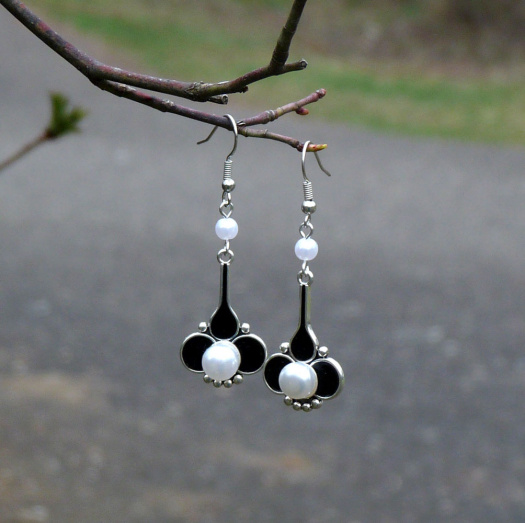 Náušnice - černé s perličkami