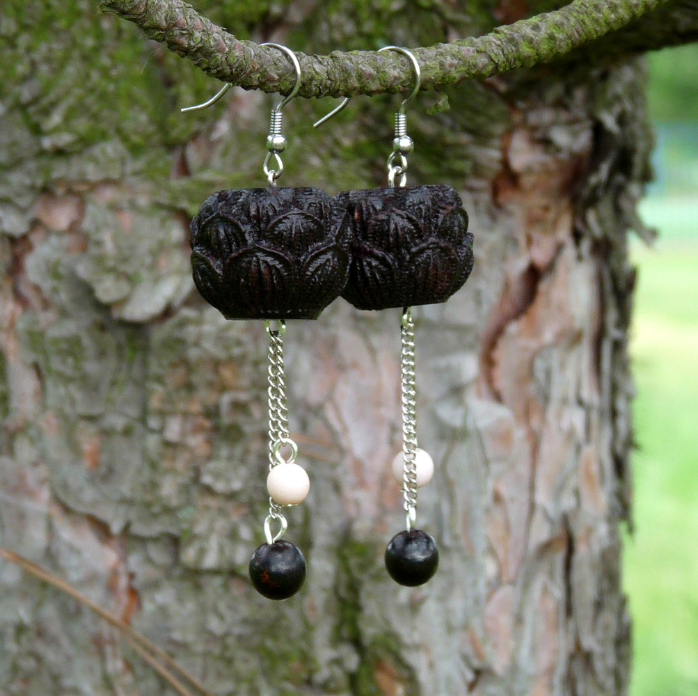 Náušnice - vyřezávané květy (eben)