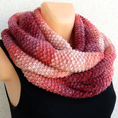 Nákrčník z hrášku - malinový