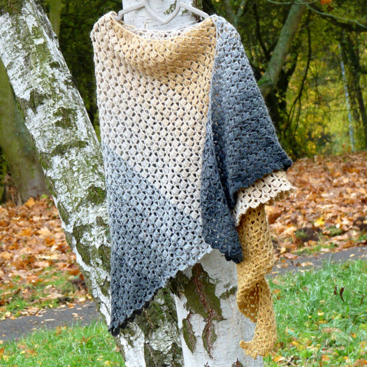 Háčkovaný šátek - šum rákosí (alpaca)