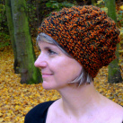 Teplá zimní čepice - bubliny do rezava