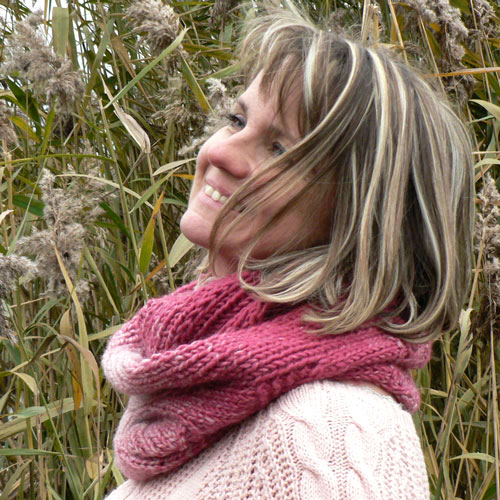 Fuchsie - vlněný nákrnčík 