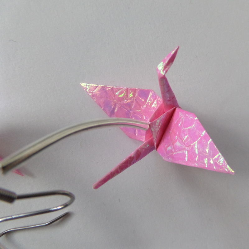 Mačkaní růžolící jeřábi - origami náušnice