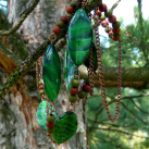 Dlouhý náhrdelník - dary lesa