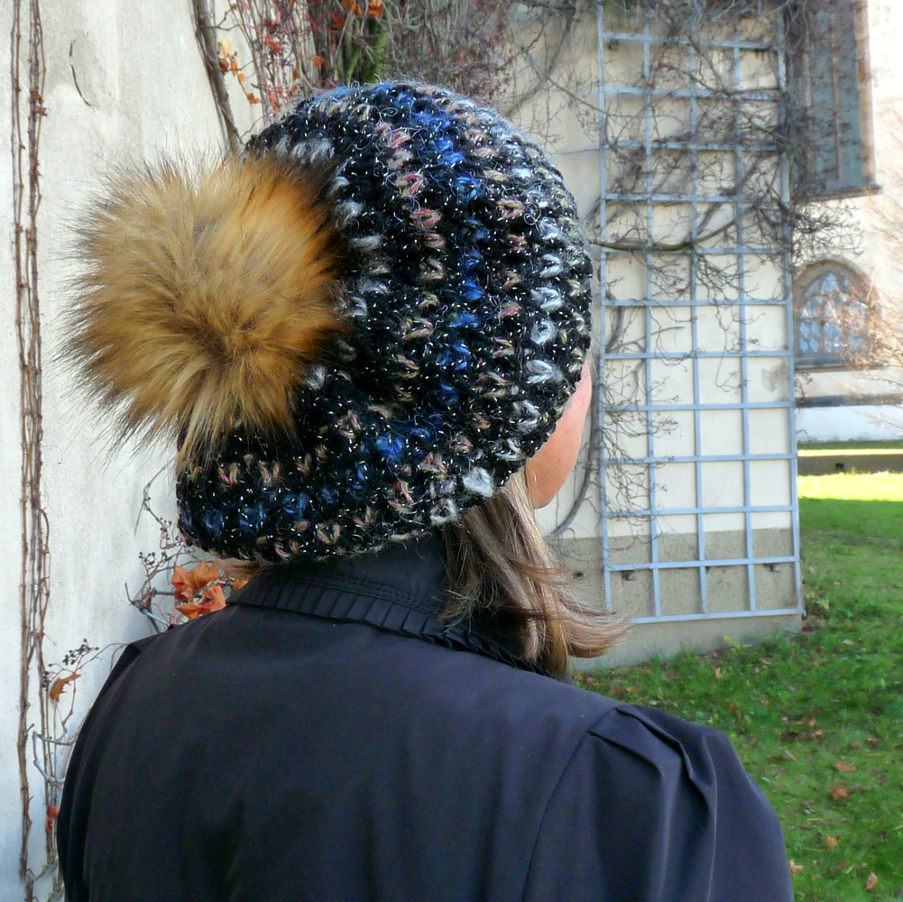 Teplý baret - se stříbrem ve vlasech