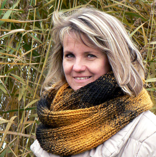 Vůně hořčice - vlněný nákrčník