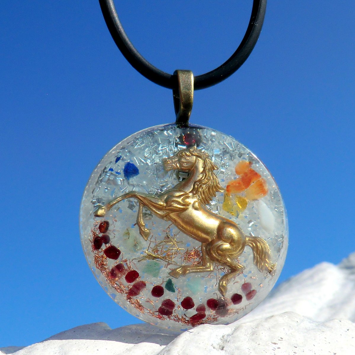 Cválání v granátech * orgonitový obrázek