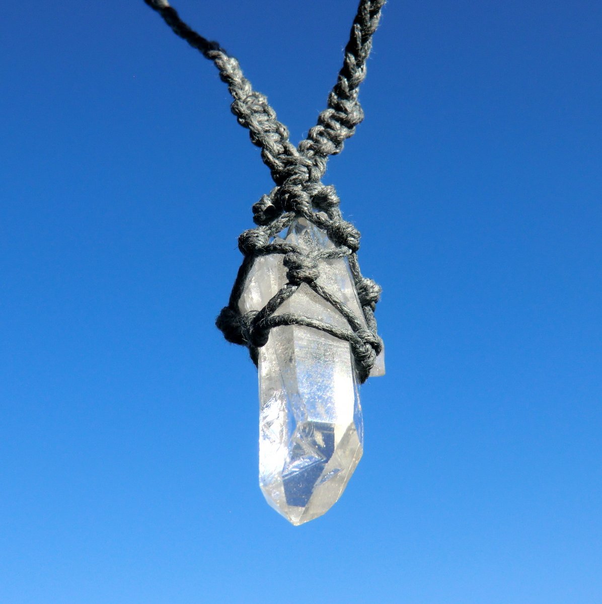 Amulet  6) * Křišťál * náhrdelník Čisté Energie