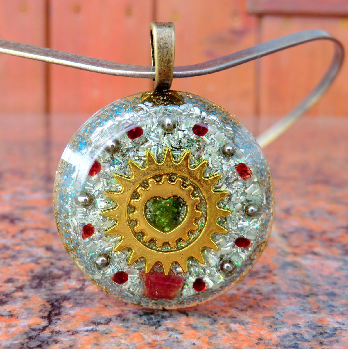 Orgonitové Slunce Lásky (24) Rubín, Granáty, Olivín