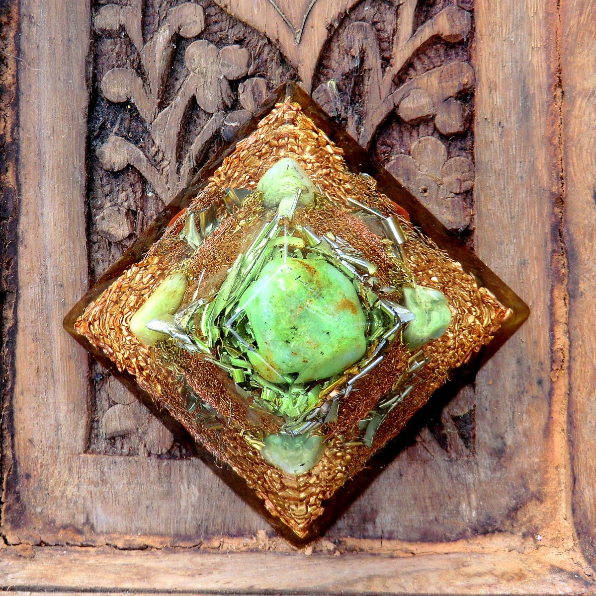 Orgonit  Mayská pyramida 8 * Venušin kámen