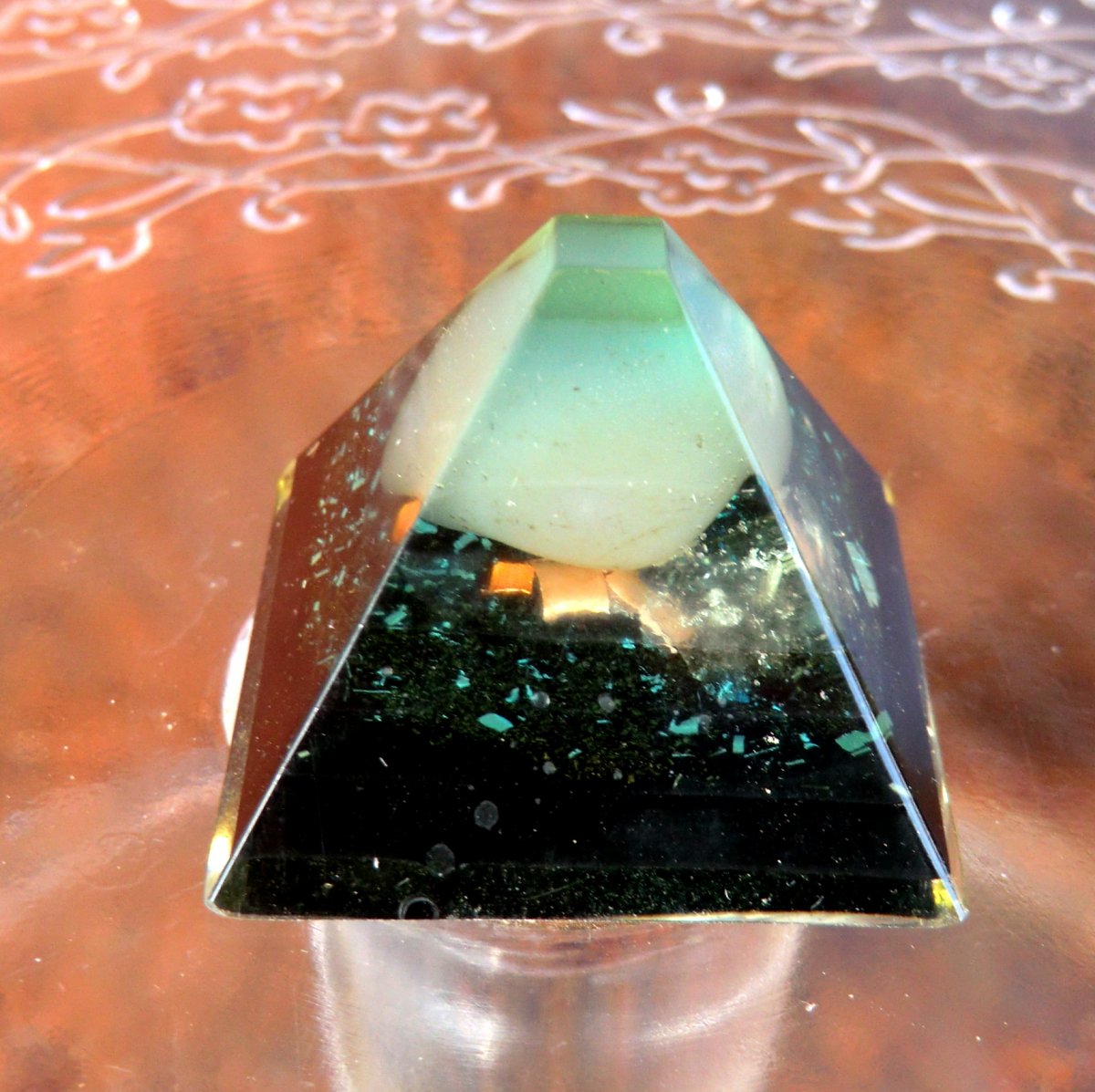 Pyramidka 8 * Chalcedon - Čistá energie