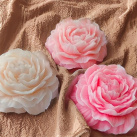 Dekorační svíčka "pivoňka"