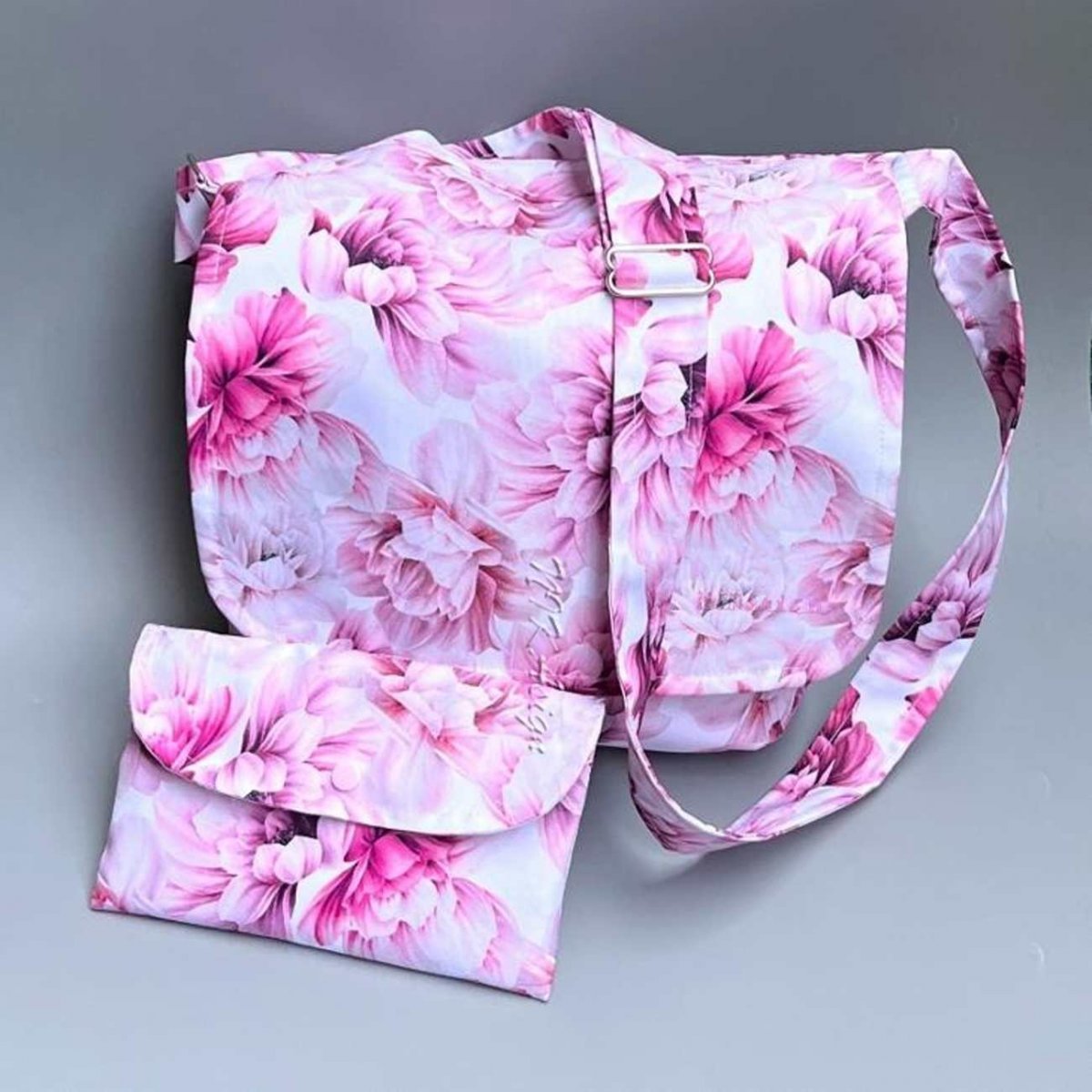 TOP! Dámská crossbody kabelka + kosmetická taštička