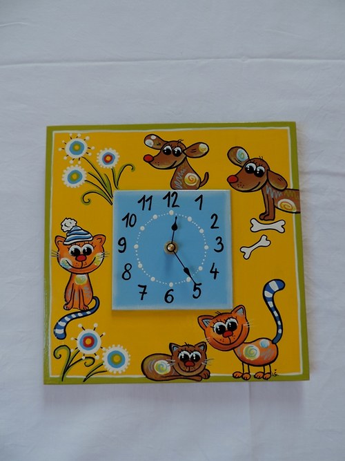 Nástěnné malované hodiny-mazlíčci