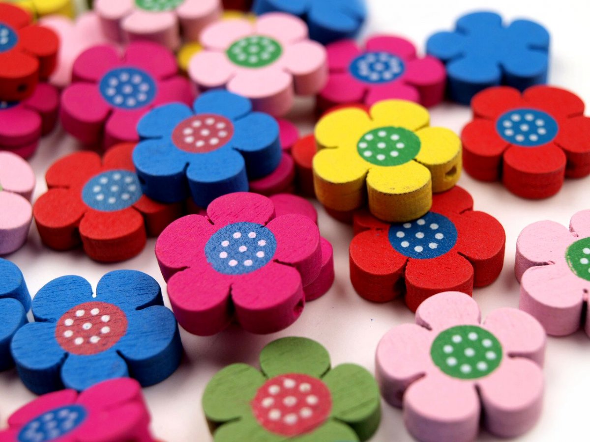 Dřevěný korálek Květina 4ks- růžová, fuchsiová