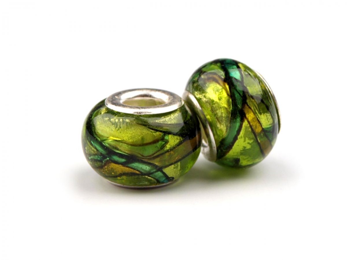 Skleněné korálky.