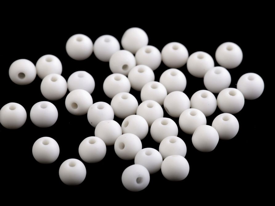Plastové korálky 6mm (50ks) - bílá