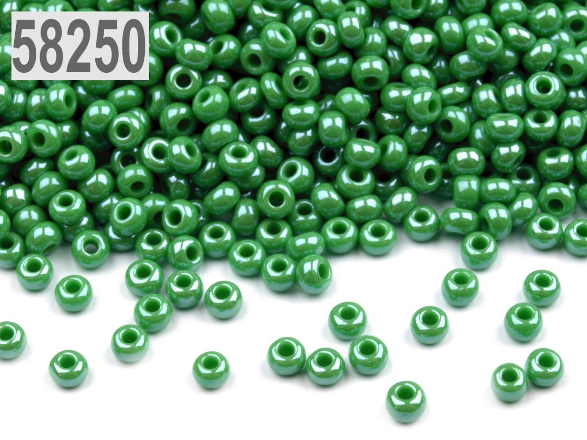 Rokajl Preciosa 10/0 - 2,3mm  perleť