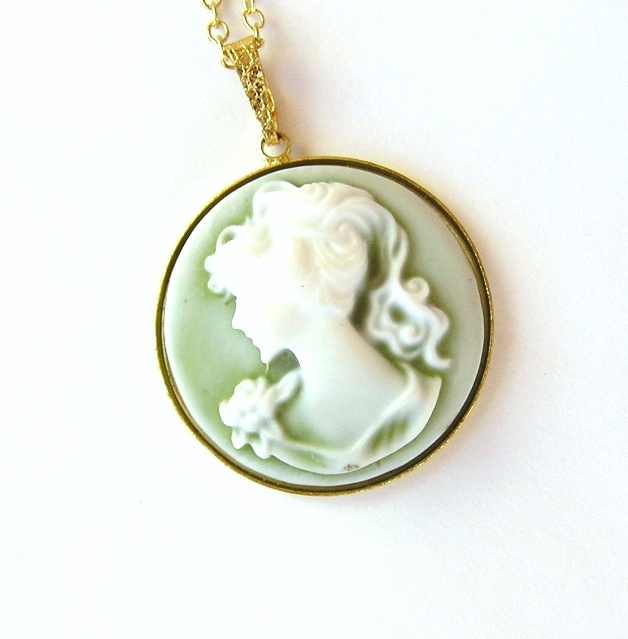 Dívka v zeleném závoji