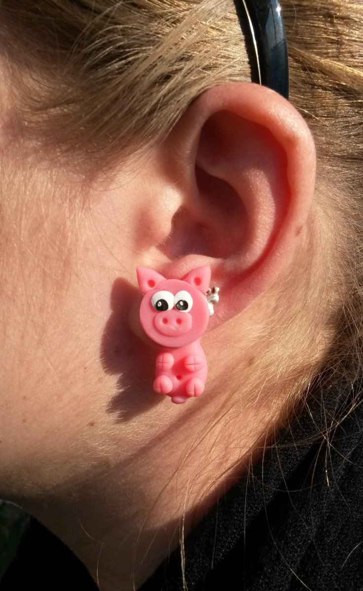 prasátko skrz ouško 1ks