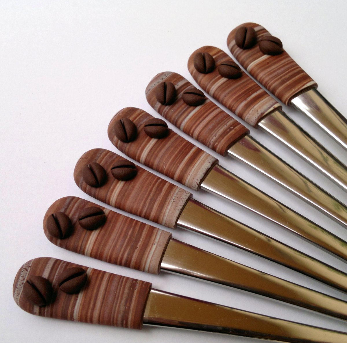 Dezertní lžičky- 18 cm. Kávička..