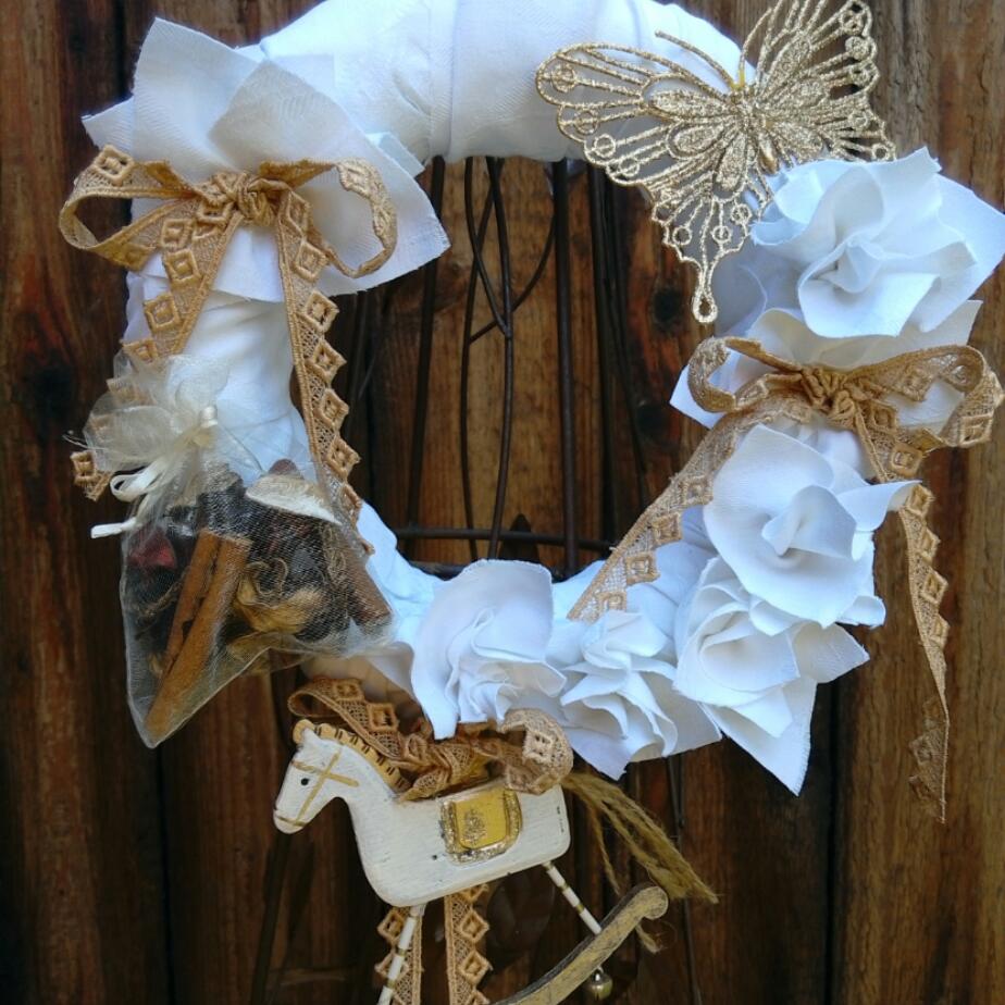 Dekorační věnec-Babiččin koník s vůní skořice