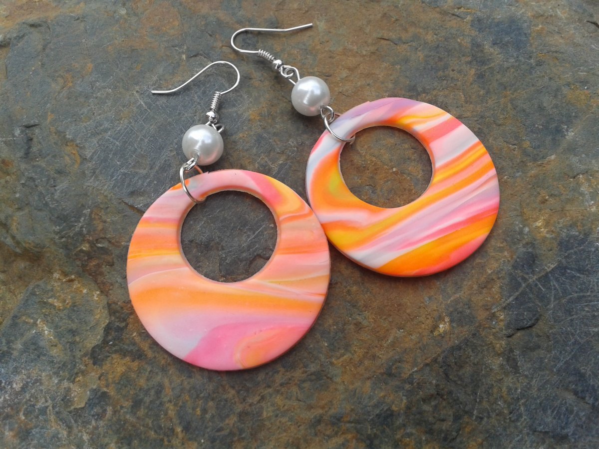 Neonové náušničky