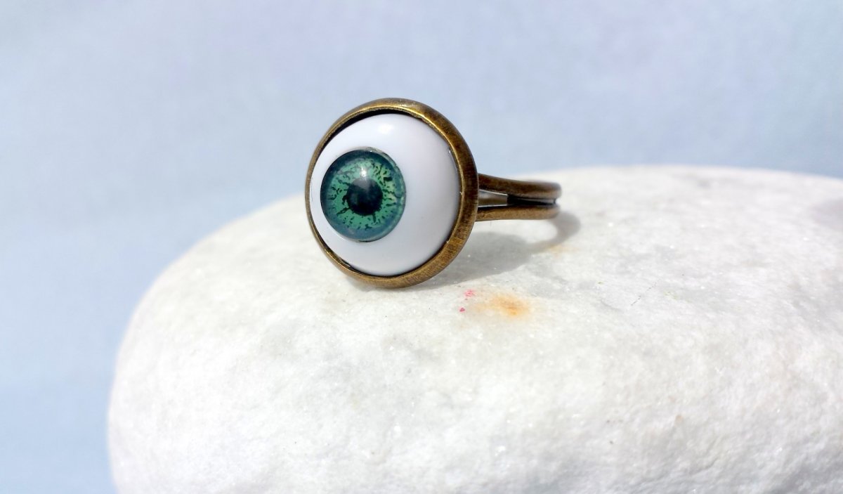 Já mám oči všude - prsten