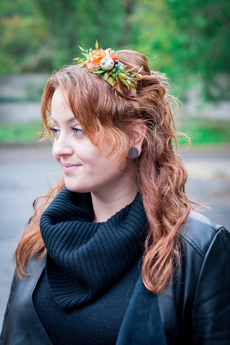 čelenka s křepelčím vajíčkem