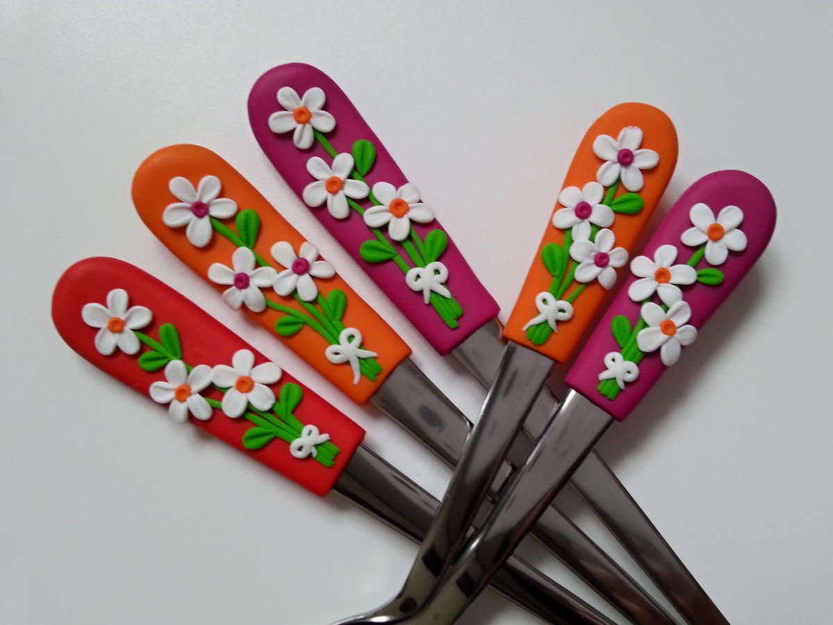 Lžičky květiny18cm