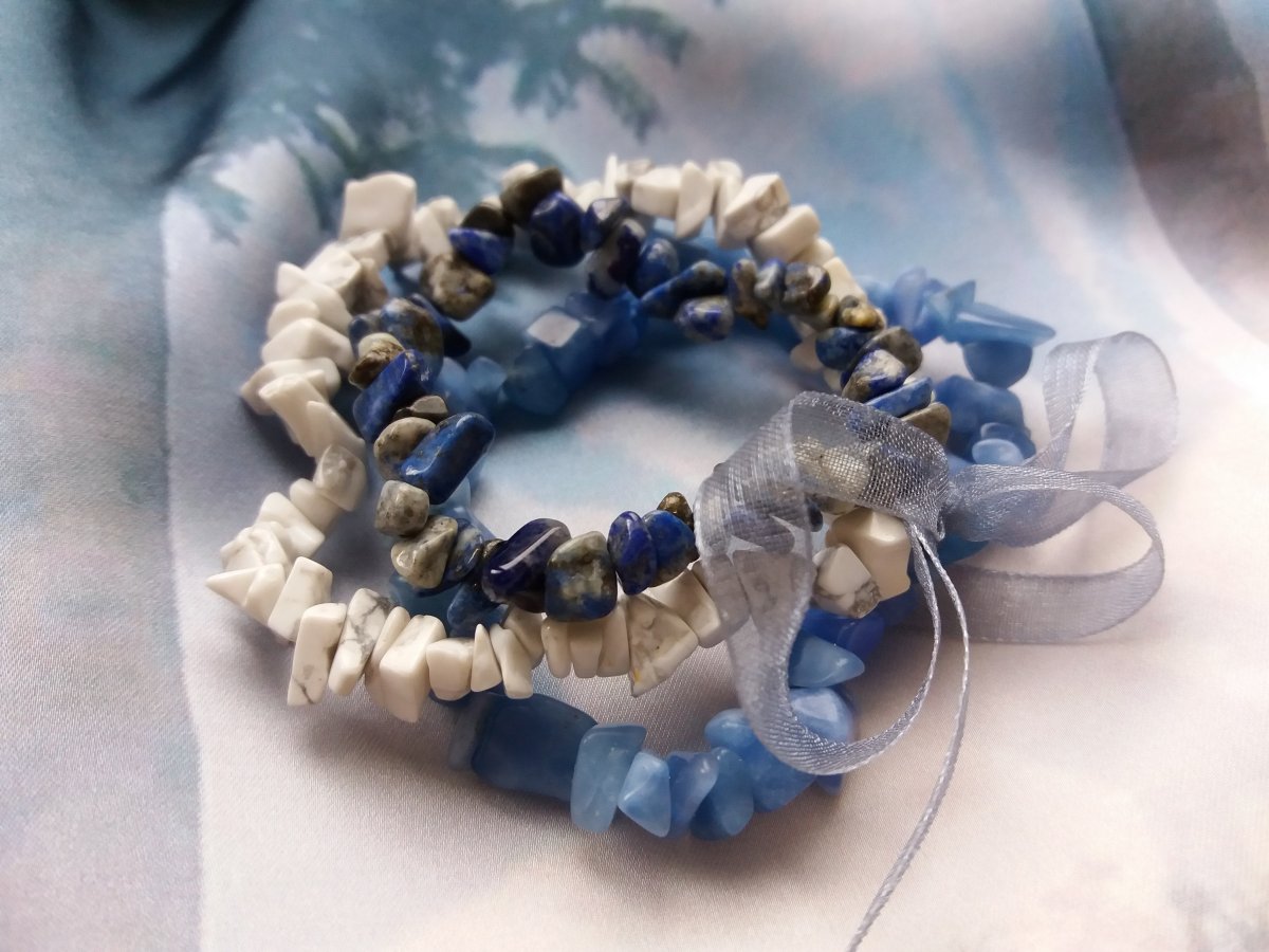 Náramek modrý křemen, sodalit a magnezit