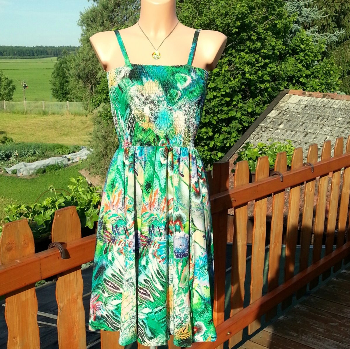 Letní šatičky - rozkvetlá louka.....