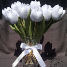 Šité tulipány bílé