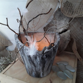 Beton květináč " Nestejní "