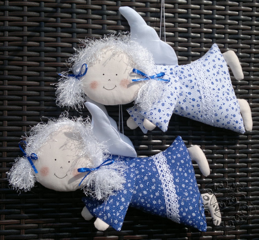 Andělka KYTIČKOVÁ - KRÁLOVSKÁ MODRÁ nebo BÍLÁ