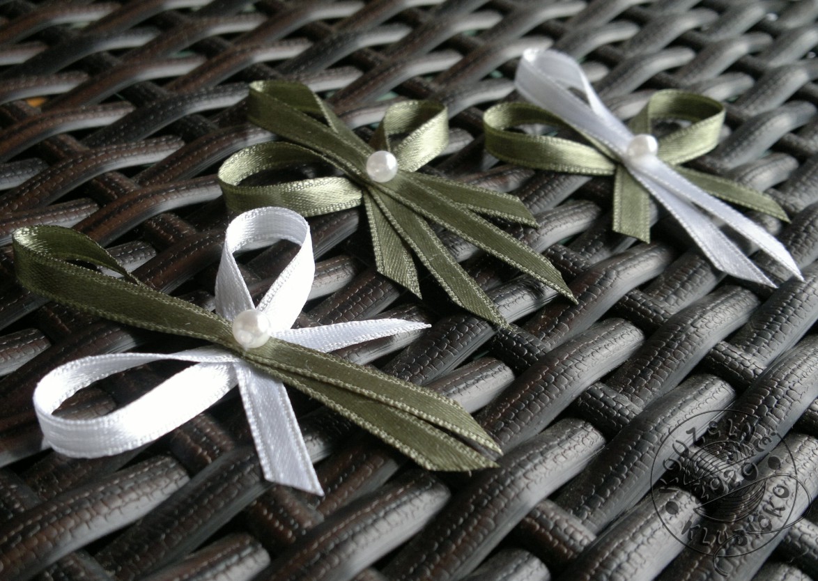 Svatební vývazek khaki