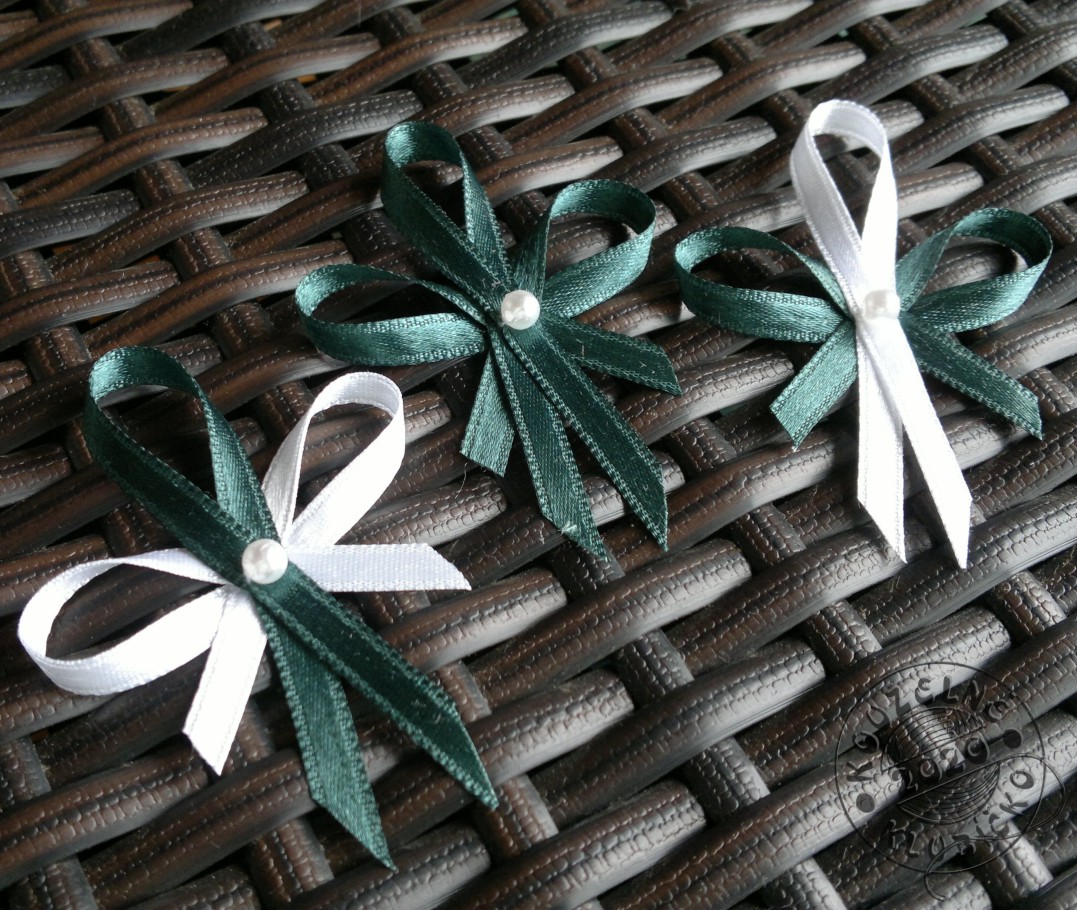 Svatební vývazek tmavě zelená