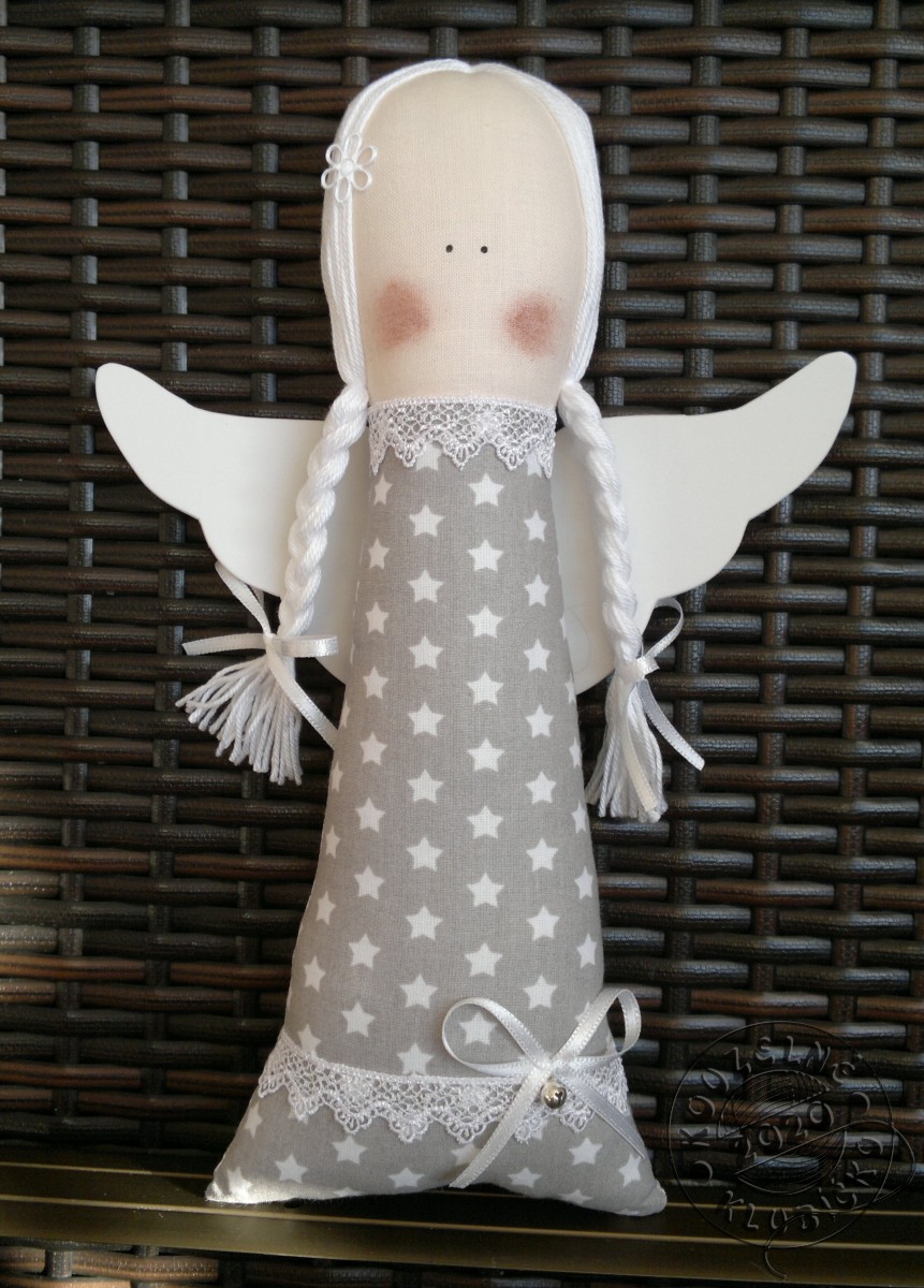 Andělka velká - HVĚZDIČKY NA ŠEDÉ